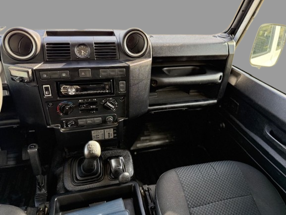 LAND ROVER DEFENDER lleno