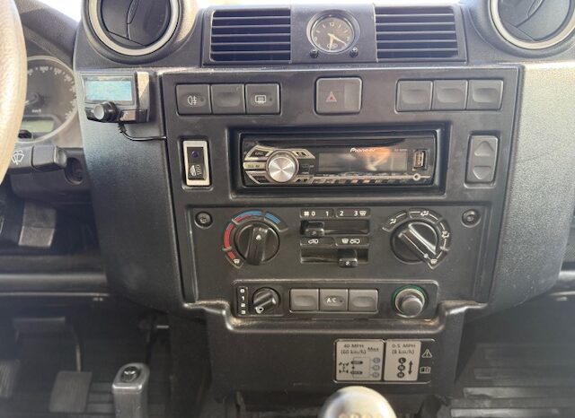 LAND ROVER DEFENDER lleno