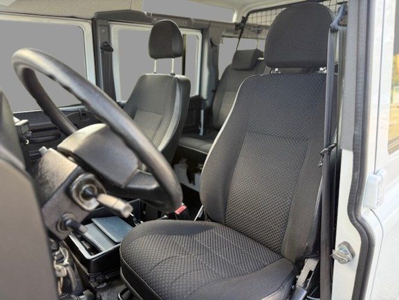 LAND ROVER DEFENDER lleno