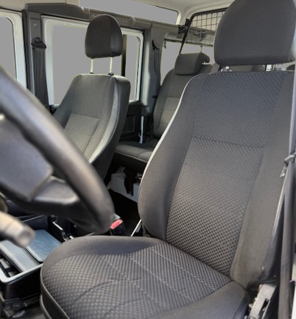 LAND ROVER DEFENDER lleno