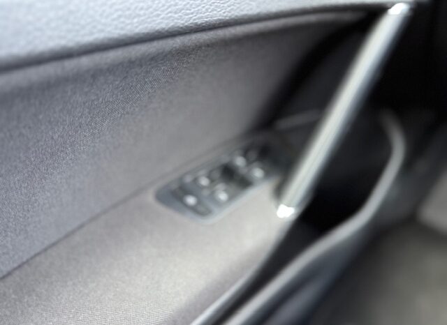 VOLKSWAGEN GOLF 7 1.4 TSI 140cv lleno