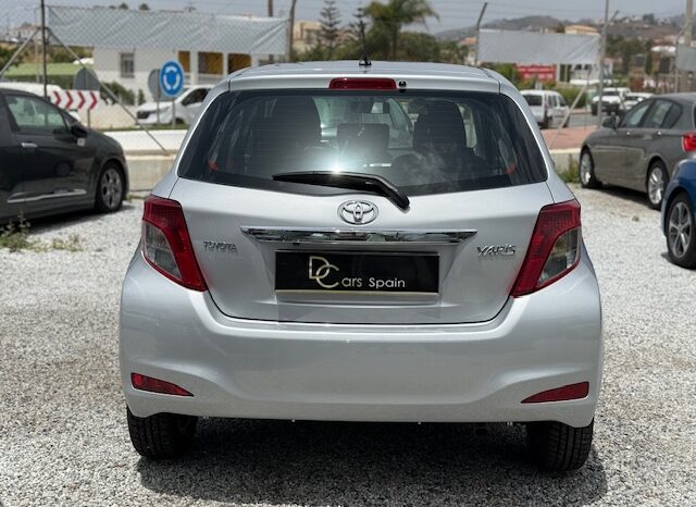 Toyota Yaris 1.3 ” Only 11.000 km” lleno