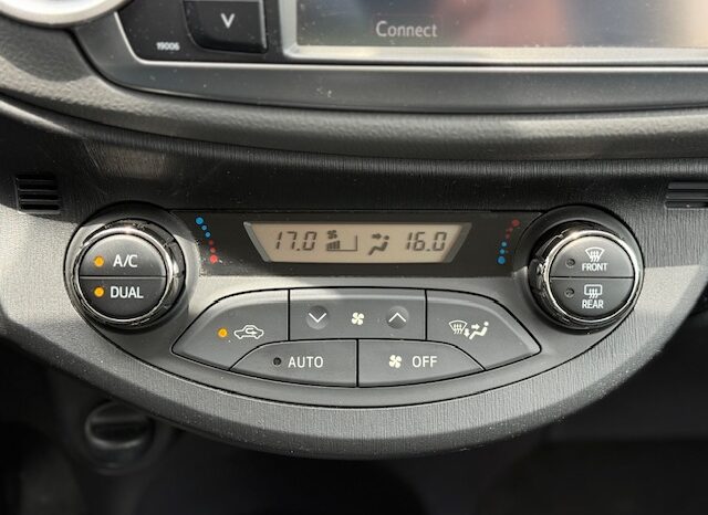 Toyota Yaris 1.3 ” Only 11.000 km” lleno