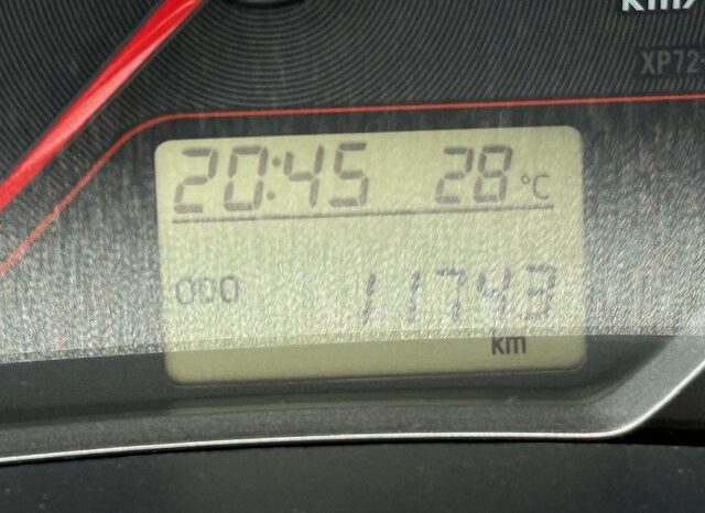Toyota Yaris 1.3 ” Only 11.000 km” lleno