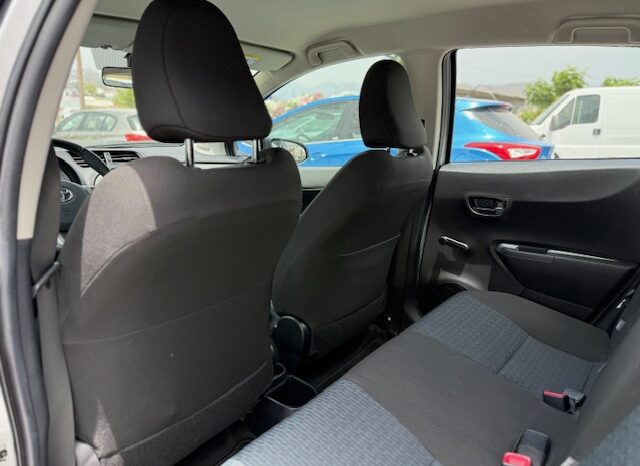 Toyota Yaris 1.3 ” Only 11.000 km” lleno